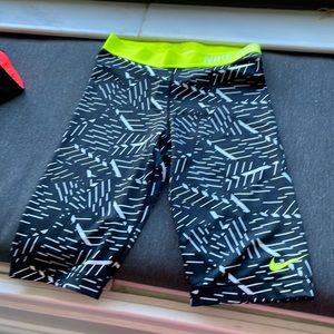 SOLD—NIKE PRO BIKER SHORTS M